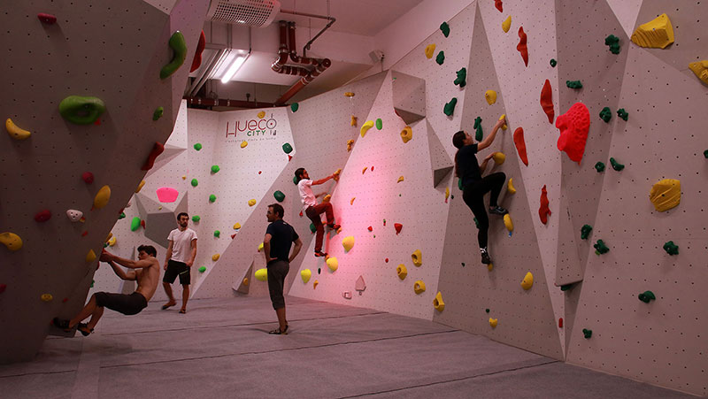 hueco escalade salle d'escalade de bloc strasbourg